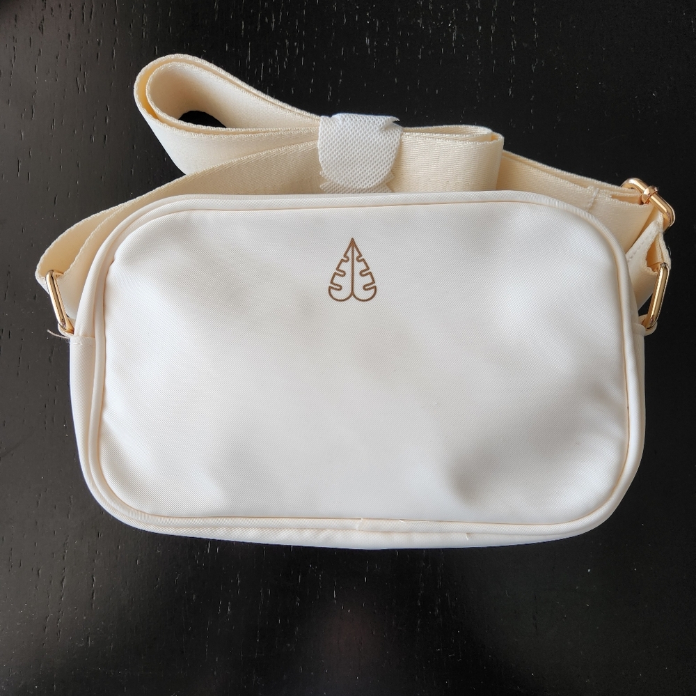 Biossance Crossbody Bag(s) - Picture 5 of 9